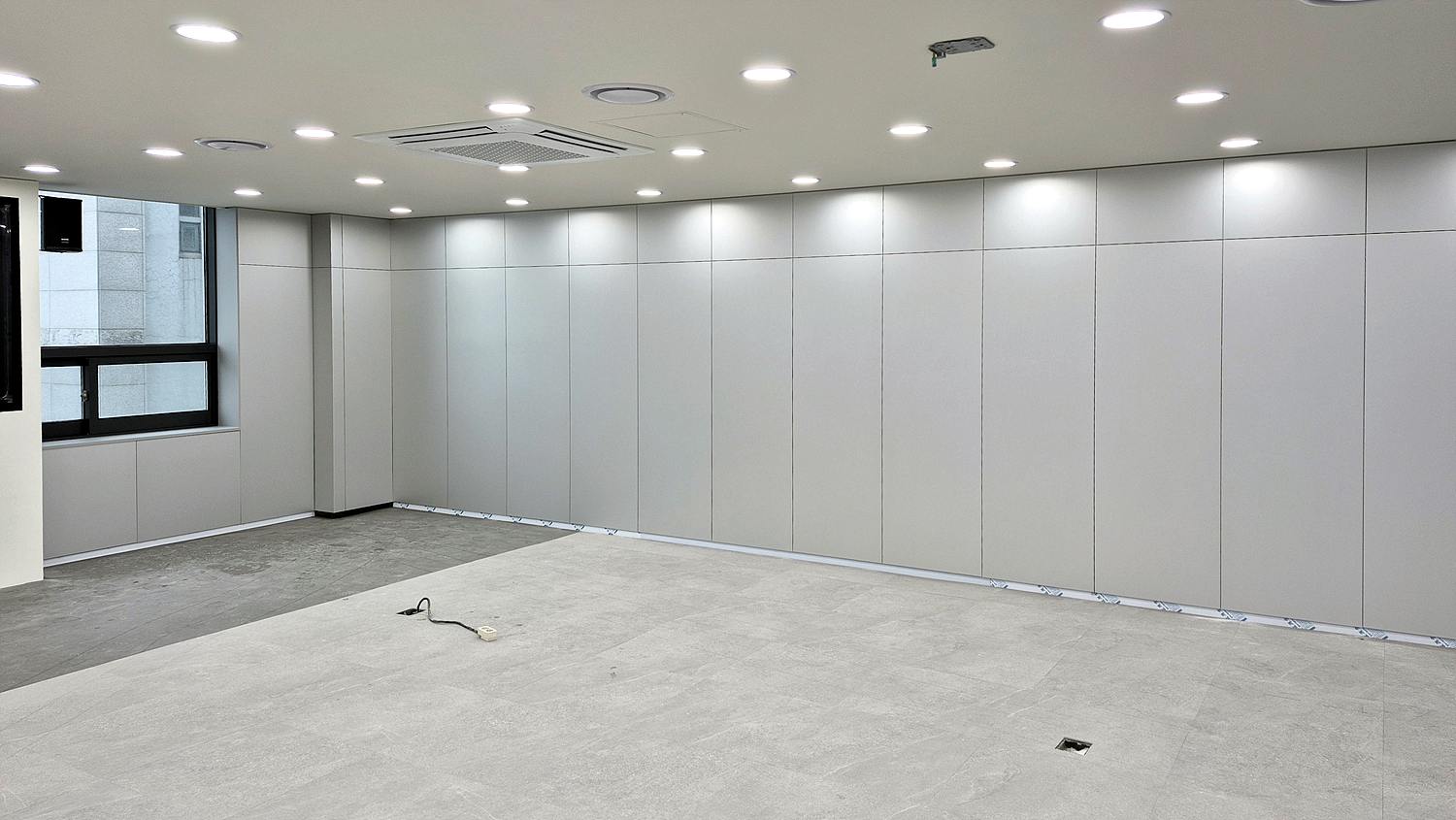 한양대학교 법학학술정보관 — 복합패널 CLEAR MATT 적용 사례